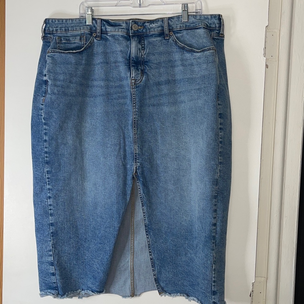 Torrid denim pencil skirt with a front slit and a frayed hem 20